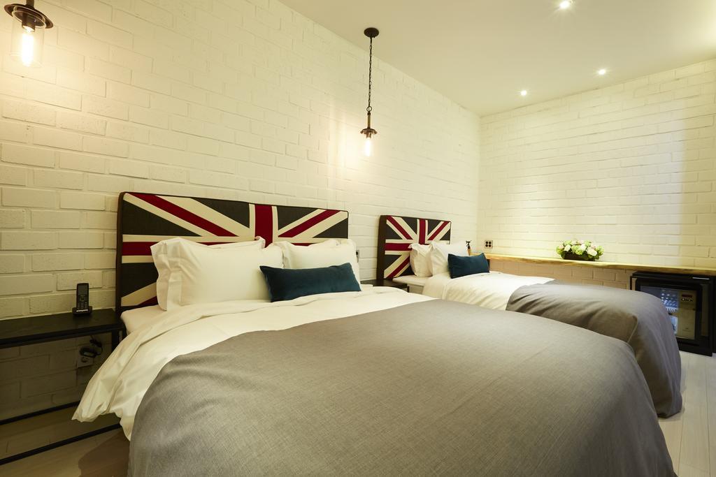 Chungbuk Inno City Namoo Hotel Eumseong ภายนอก รูปภาพ
