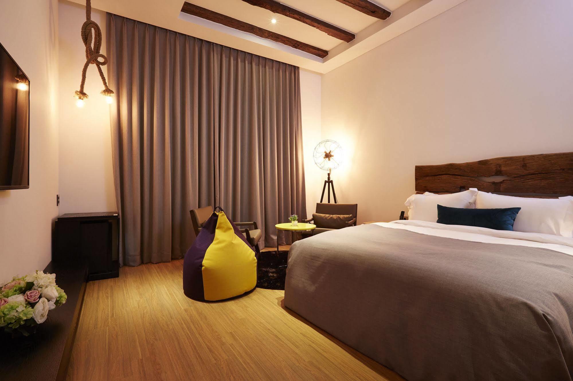 Chungbuk Inno City Namoo Hotel Eumseong ภายนอก รูปภาพ
