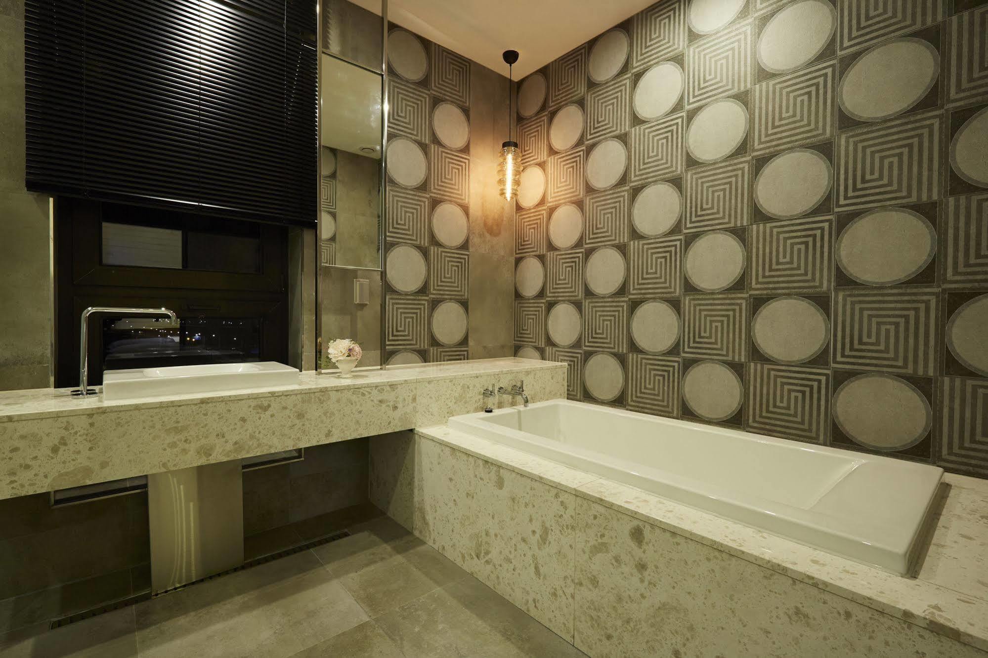 Chungbuk Inno City Namoo Hotel Eumseong ภายนอก รูปภาพ