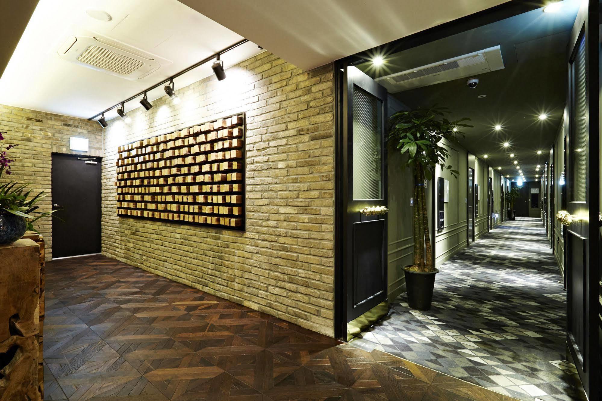 Chungbuk Inno City Namoo Hotel Eumseong ภายนอก รูปภาพ