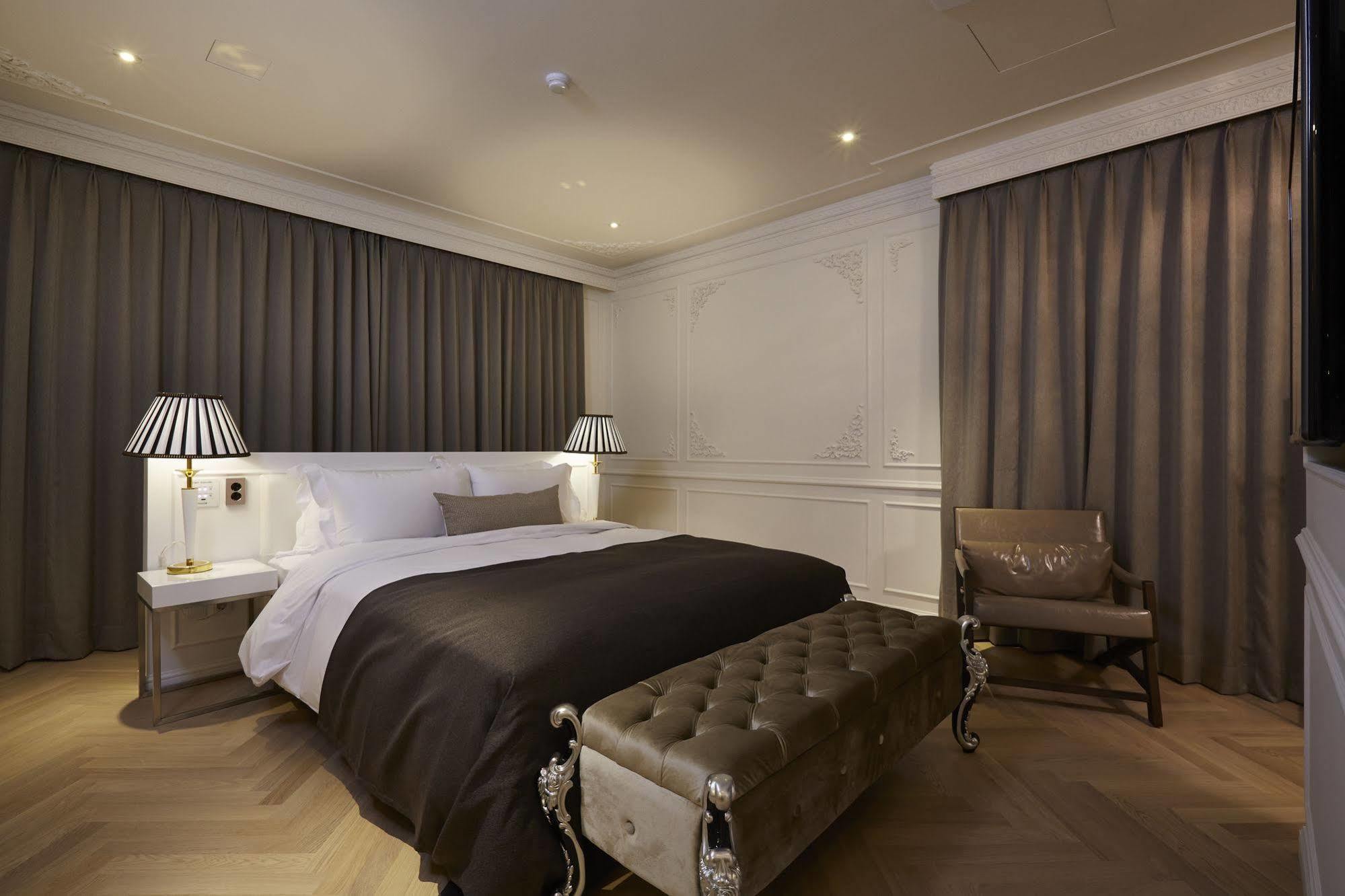 Chungbuk Inno City Namoo Hotel Eumseong ภายนอก รูปภาพ